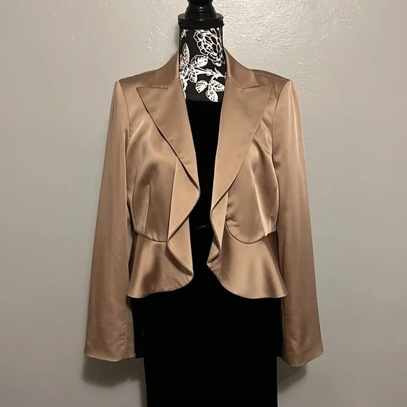 BCBGMAXARIA Satin Peplum Blazer - Picture 10 of 12